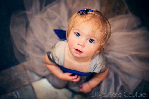 姓洪的缺水高雅霸气女孩名字-八字测名