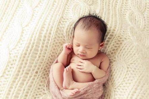 姚姓男孩名字大全_姚姓女孩取名带祥字好吗_姚姓男孩霸气名字