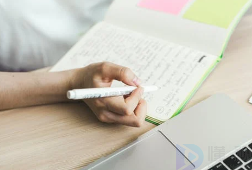 杨姓大气名字大全_8岁男孩取名姓杨什么_杨姓男孩取名推荐