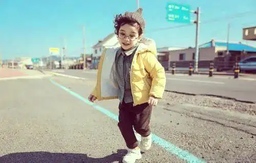 胡姓男孩高分名字推荐_姓胡男孩取名猪年_胡翔睿名字寓意