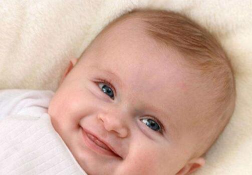 张姓男宝宝三才五格吉名2025_张姓男宝宝三才五格起名_伊姓男孩单字取名字