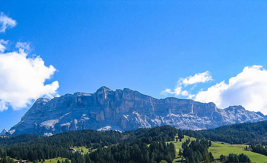 水字旁的字男孩取名,男孩带水名字好听有寓意:内涵经典