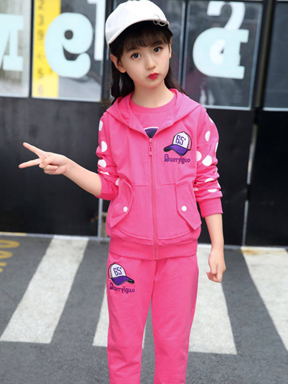 谢咏取名大师 女孩子聪明有福气的名字 _ 谢咏谈女孩子取什么名字有福气 _取名字 字 女孩