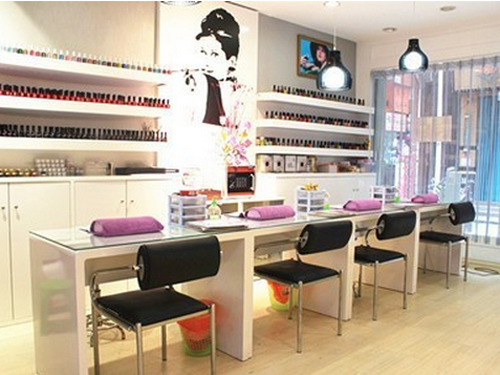 美甲店名字大全_好听时尚的美甲店名字_工作室取名女孩