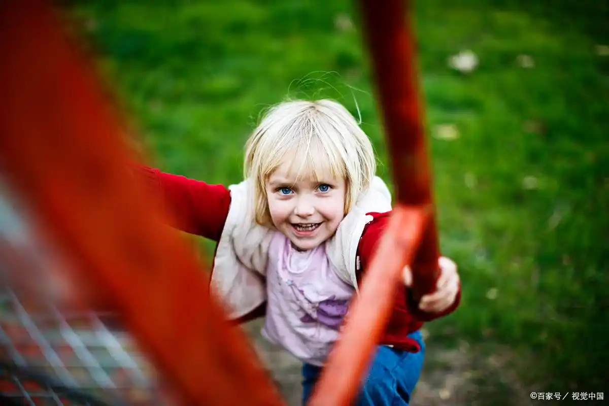 中性有涵养的女孩名字_取名字女孩英气_独特中性女孩名字